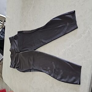 Lululemon Capri Size 6